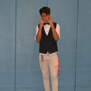 Meet your Posher, Yanai